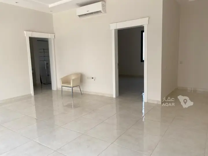 4 bedroom villa in Al Yasmin, Riyadh 15