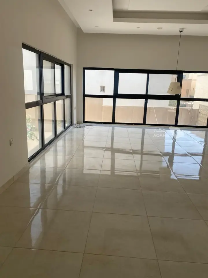 4 bedroom villa in Al Yasmin, Riyadh 18