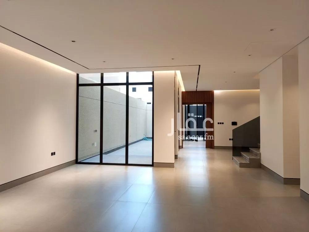 5 bedroom villa in Al Narjis 18