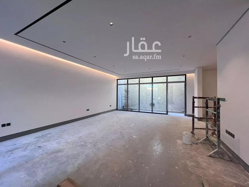 5 bedroom villa in Al Narjis 8