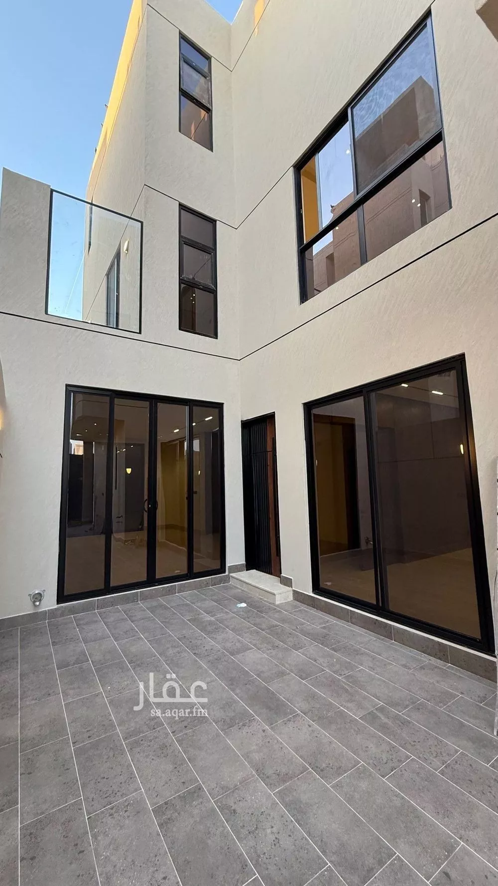 6 bedroom villa in Al Mahdiyyah 3
