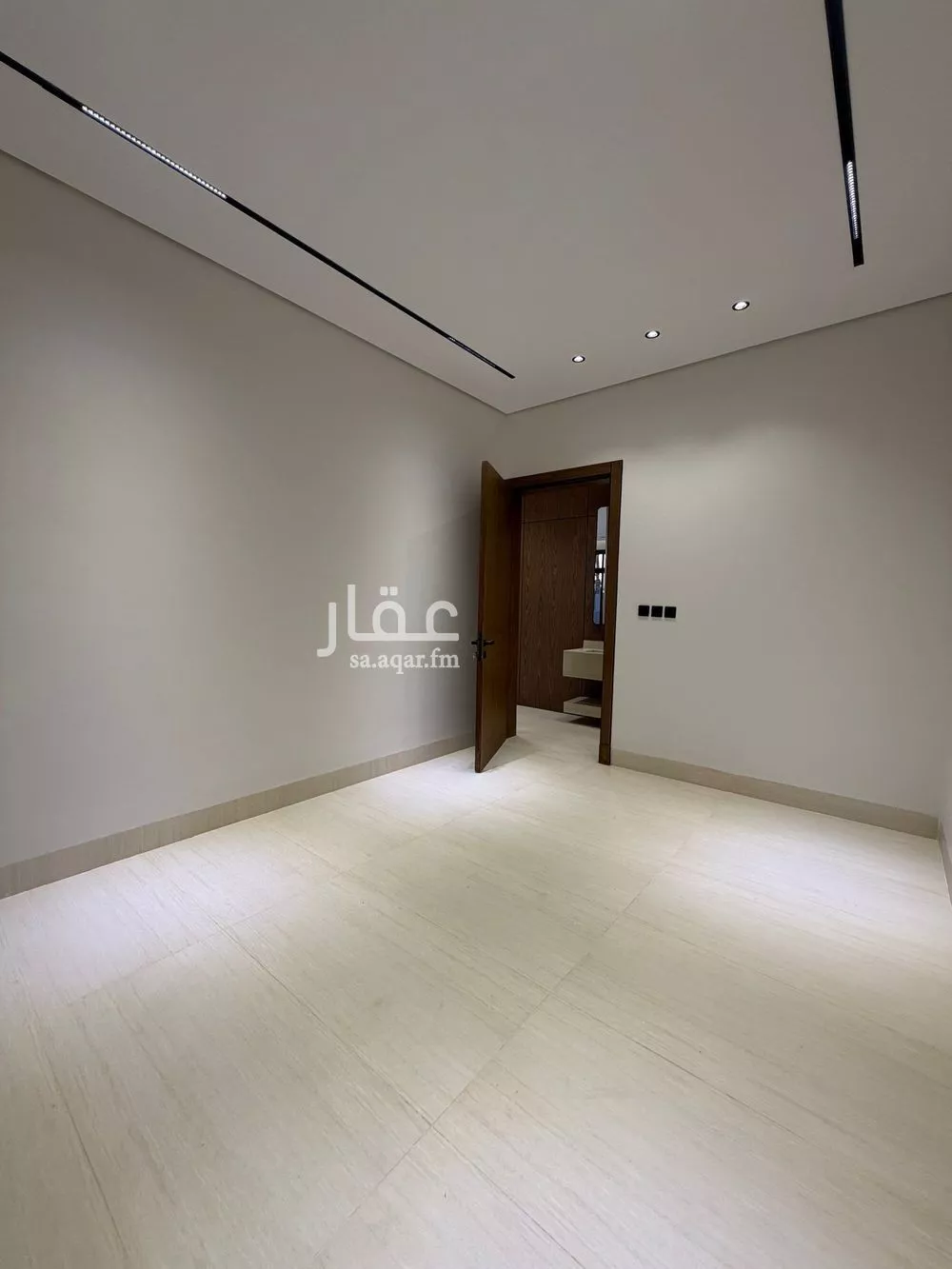 6 bedroom villa in Al Mahdiyyah 8