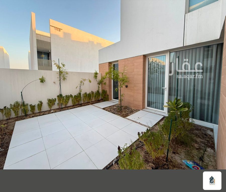 4 bedroom villa in As Sadafah, Eastern Province 12