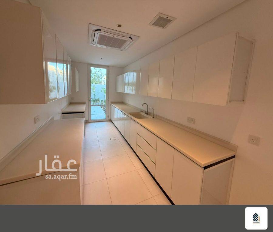 4 bedroom villa in As Sadafah, Eastern Province 14