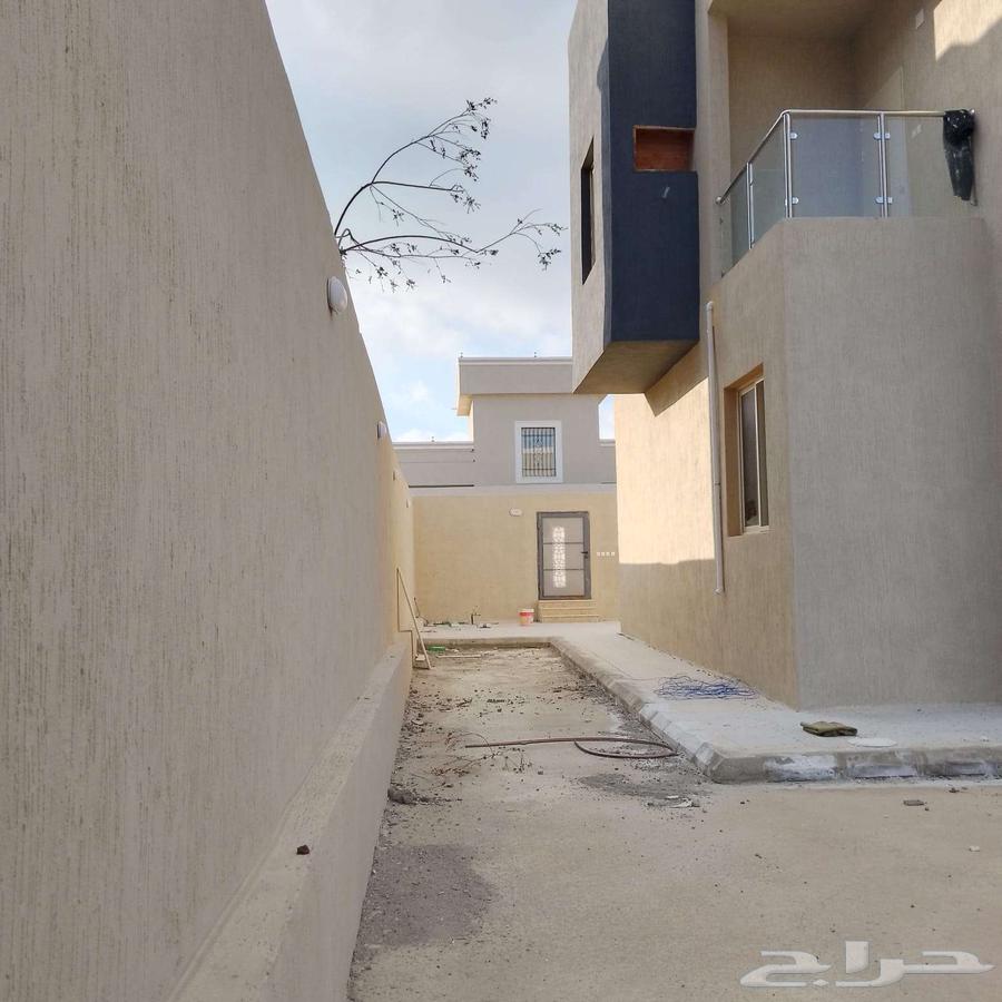 فيلا 5 غرف في الرمال 2