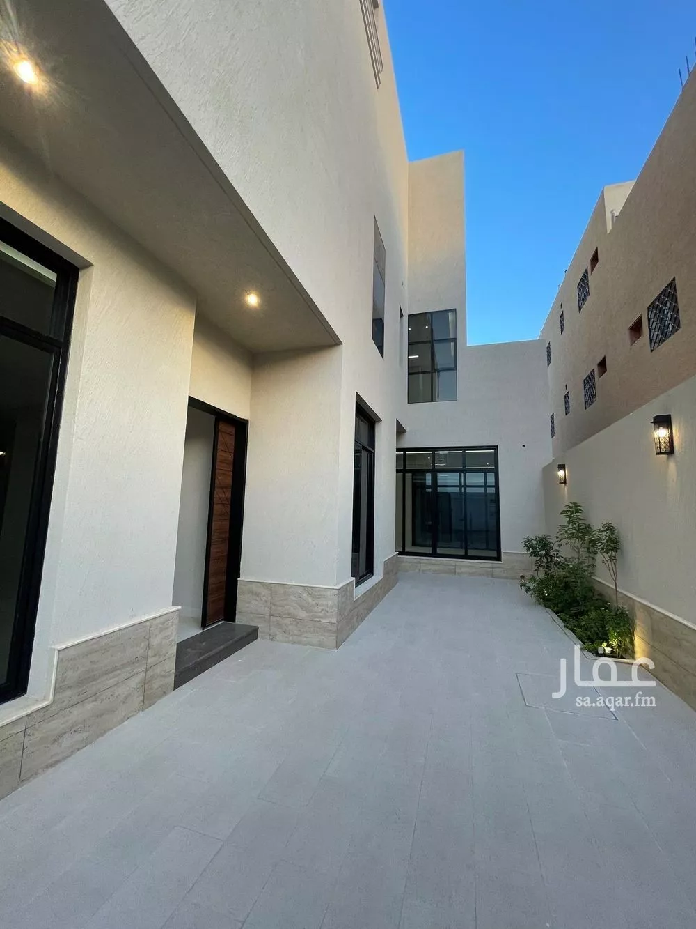 6 bedroom villa in Al Mahdiyyah 3