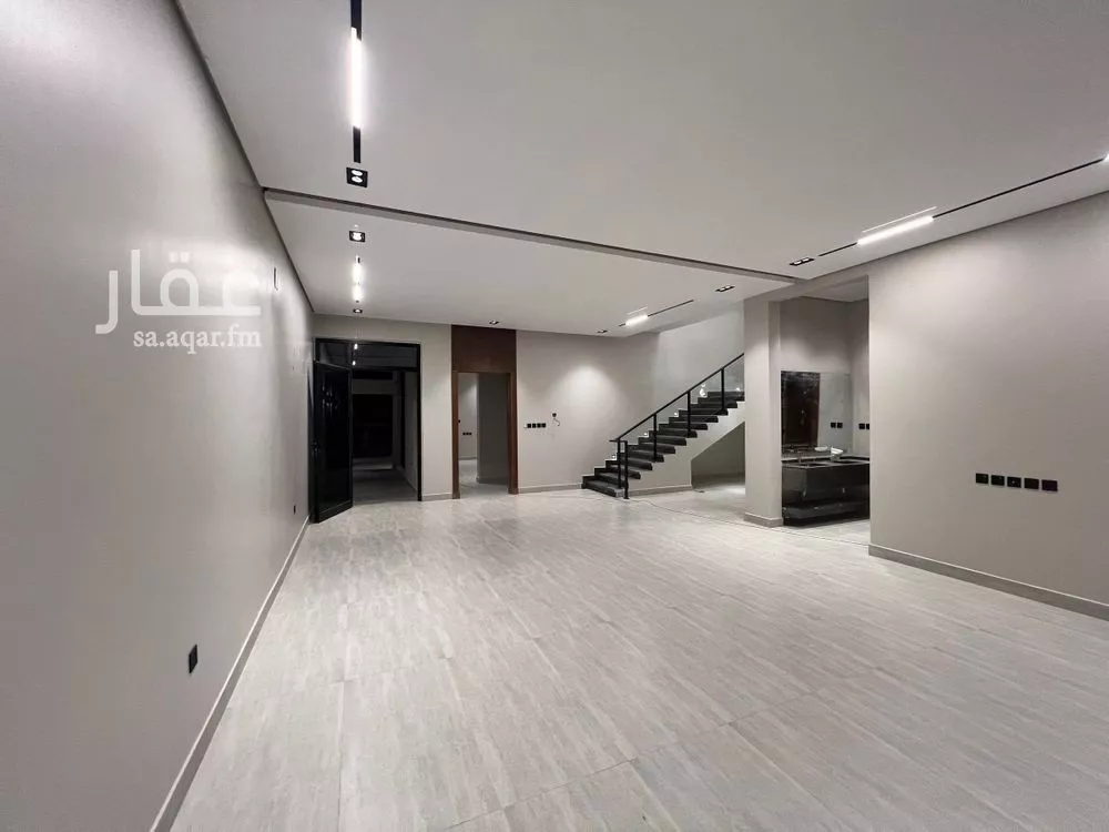 5 bedroom villa in Al Rimal 11