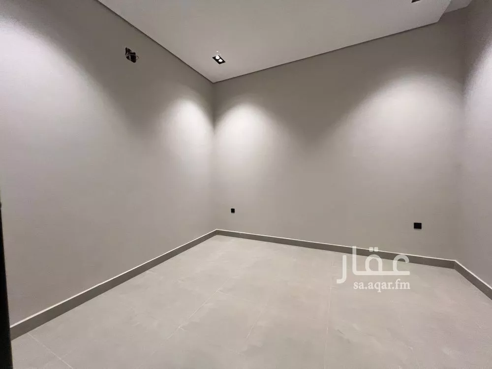 5 bedroom villa in Al Rimal 8
