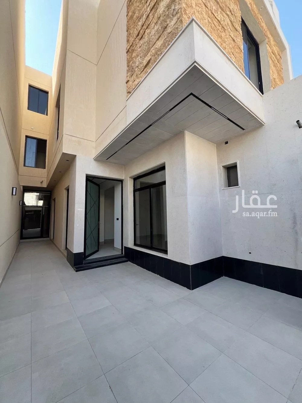 5 bedroom villa in Al Yarmouk 3