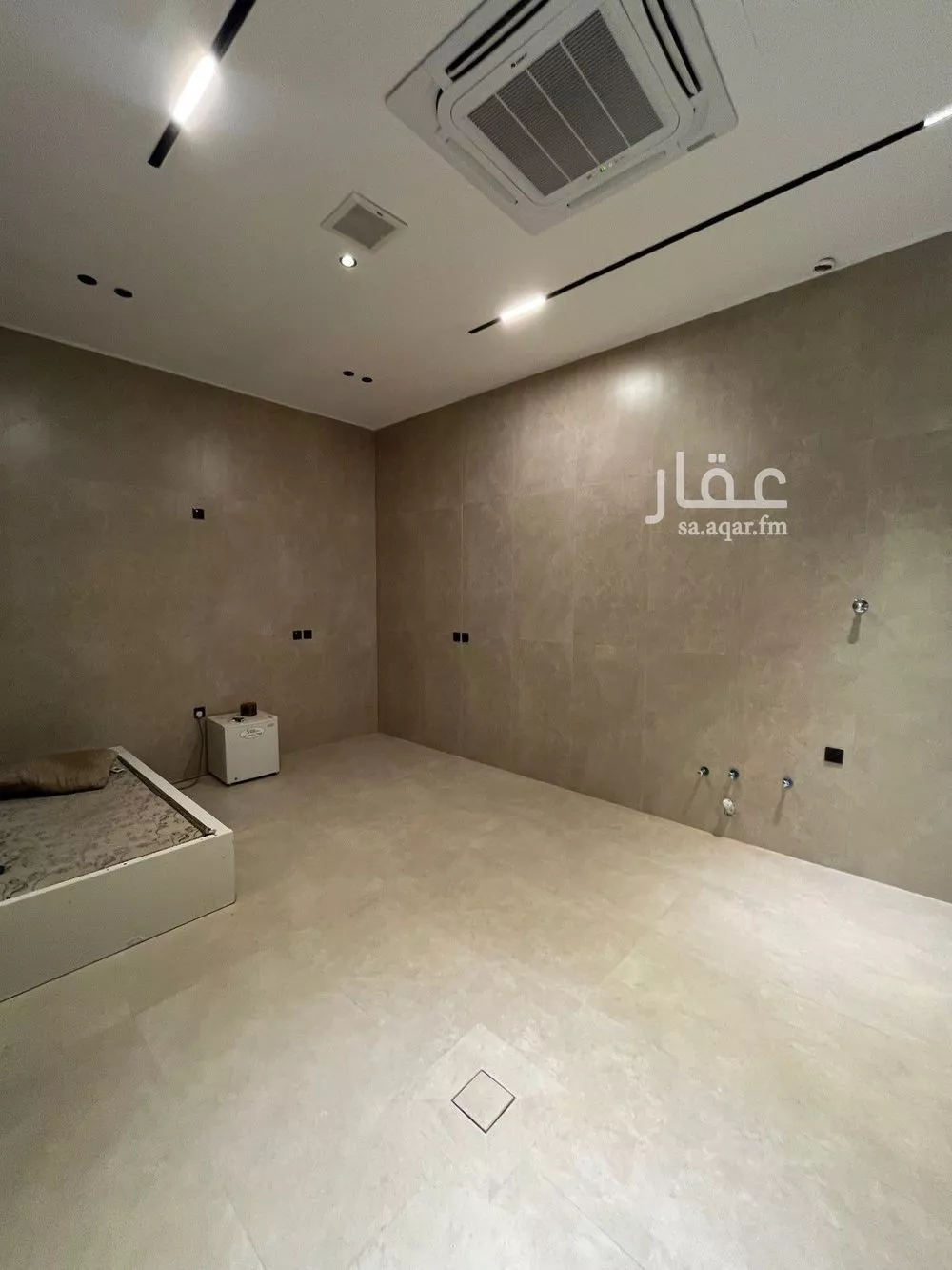 6 bedroom villa in Al Mahdiyyah 17
