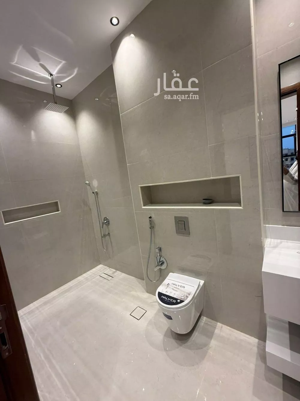 7 bedroom villa in Al Mahdiyyah 4