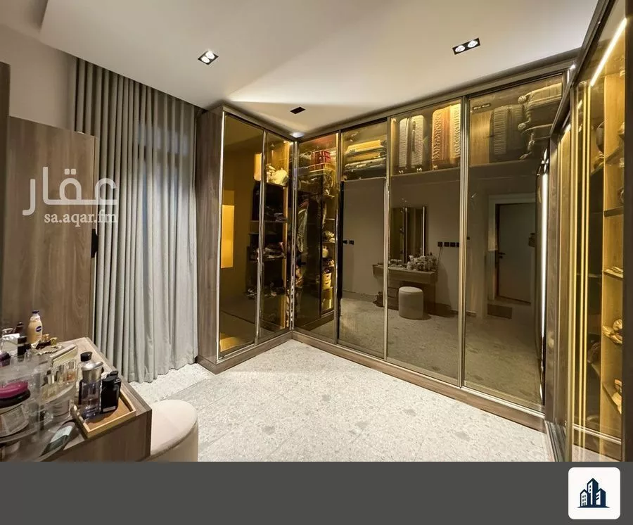 7 bedroom villa in Al Narjis 5
