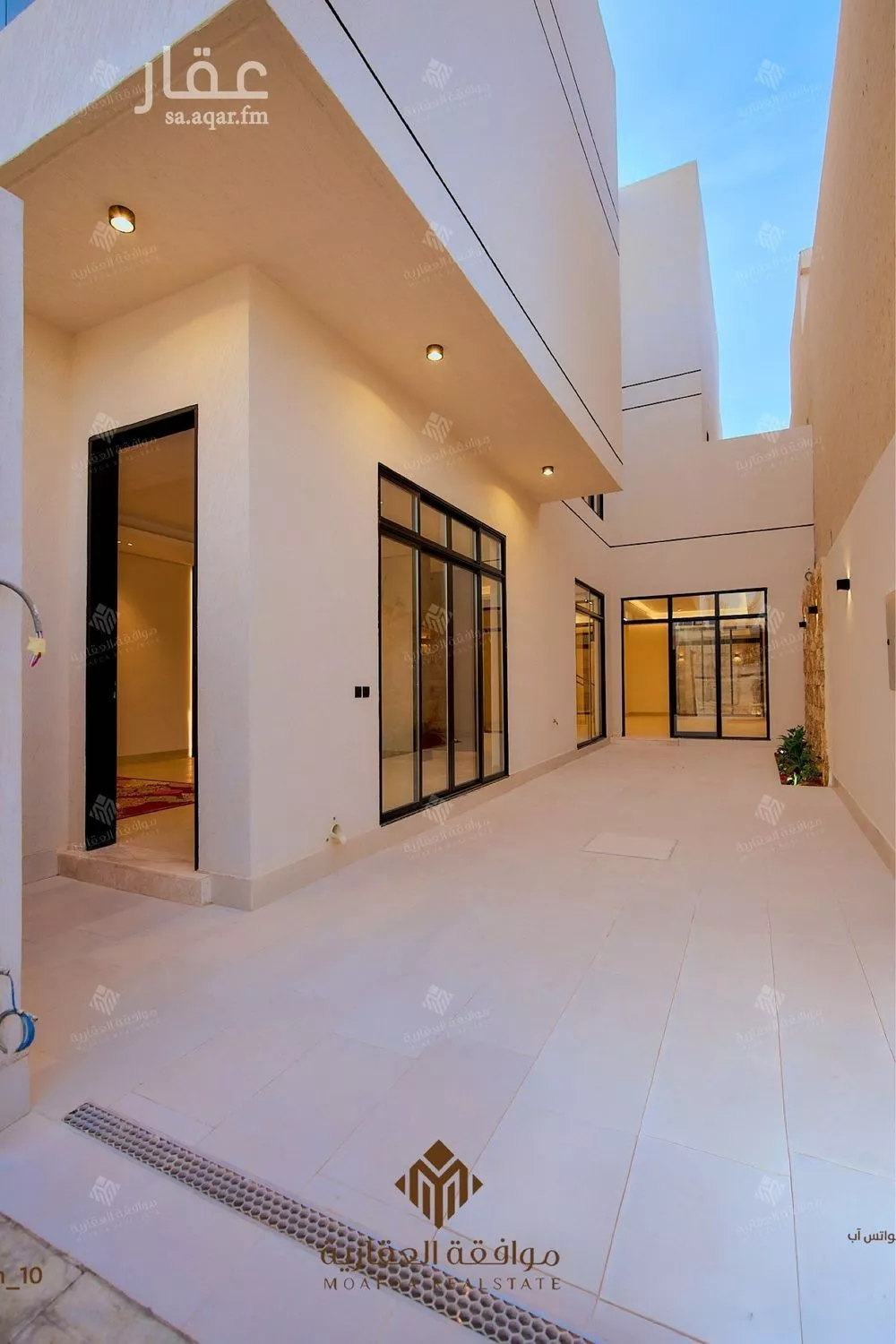 6 bedroom villa in Al Mahdiyyah 3