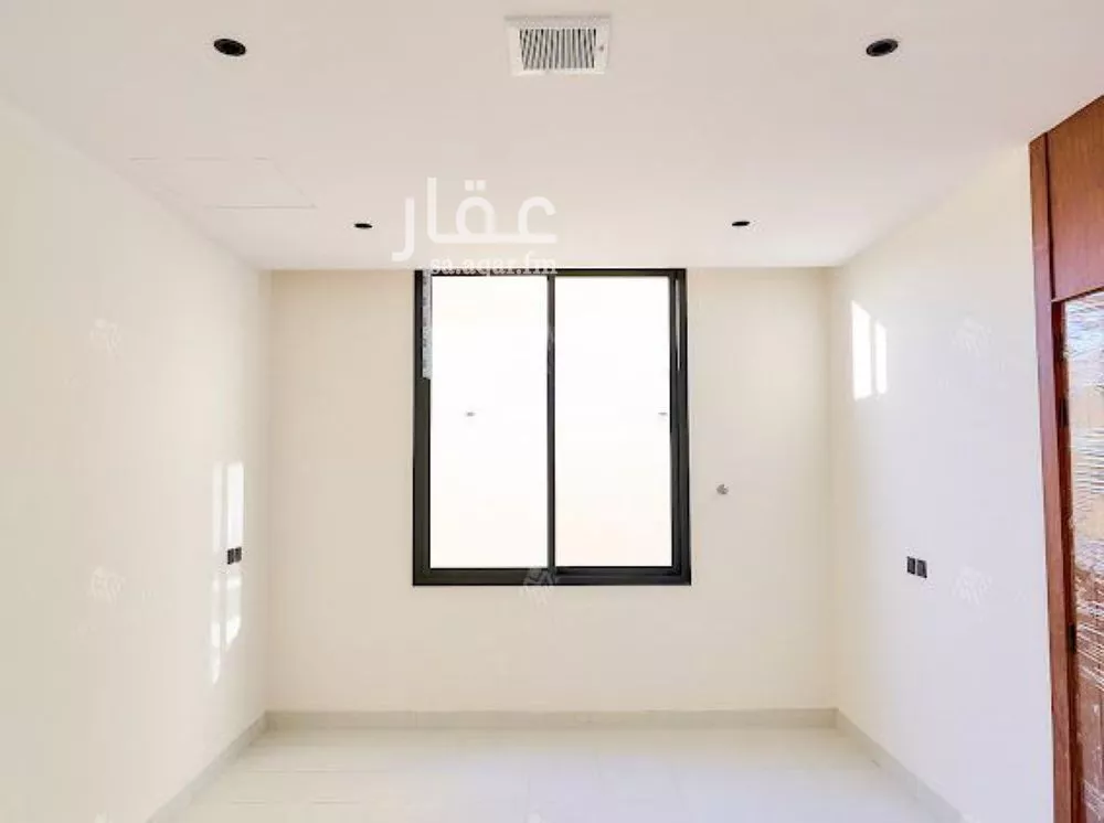 4 bedroom villa in Al Mahdiyyah 14