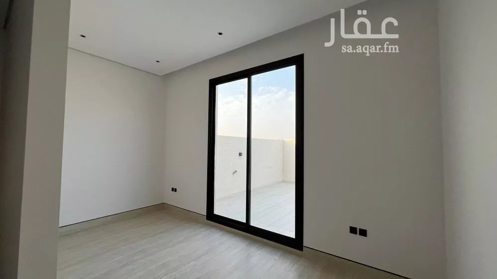 6 bedroom villa in Al Mahdiyyah 17