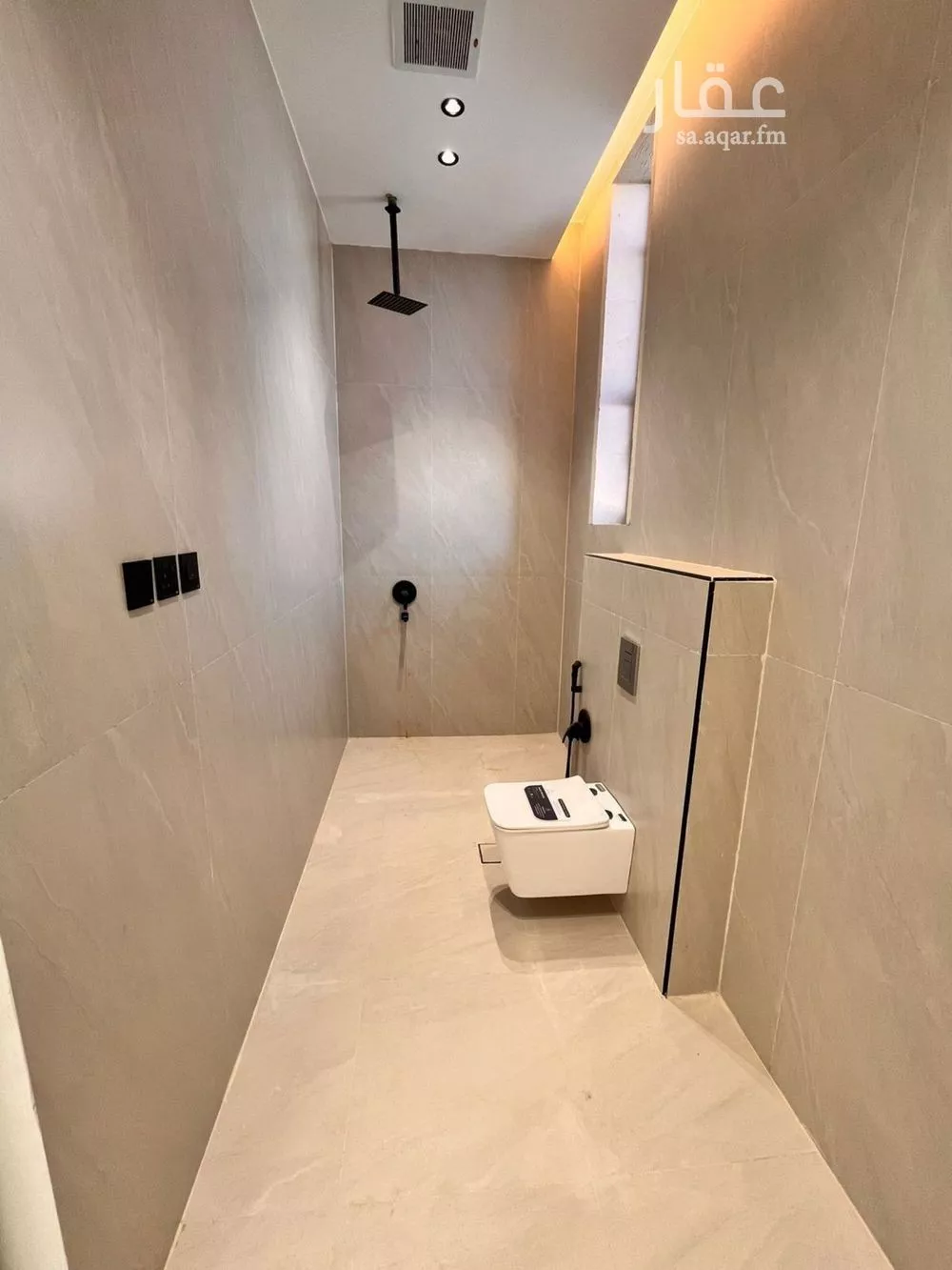 6 bedroom villa in Al Mahdiyyah 18