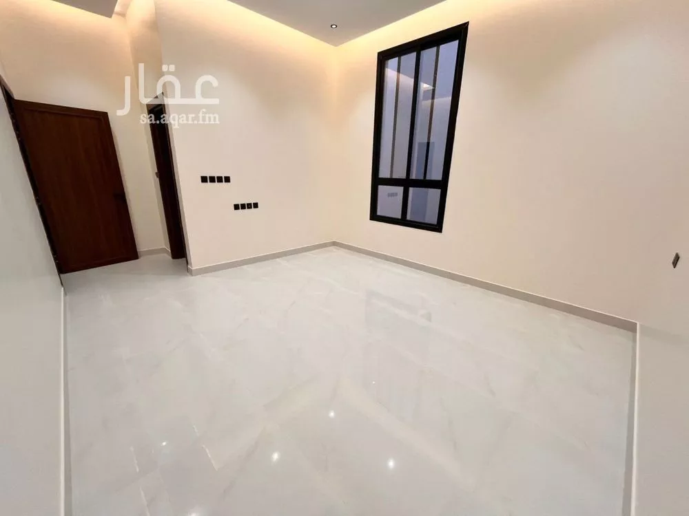 6 bedroom villa in Al Mahdiyyah 4