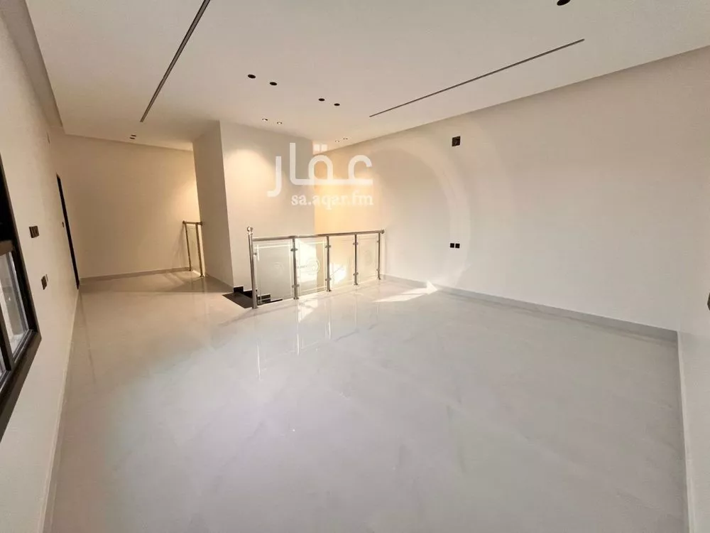 6 bedroom villa in Al Mahdiyyah 10