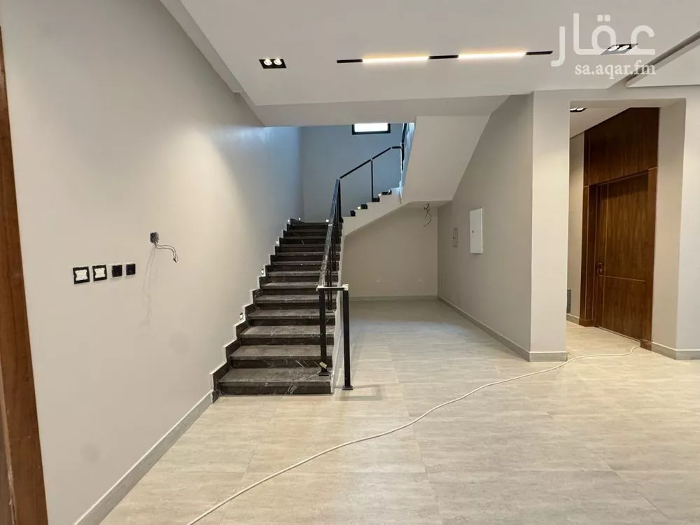 5 bedroom villa in Al Rimal 14