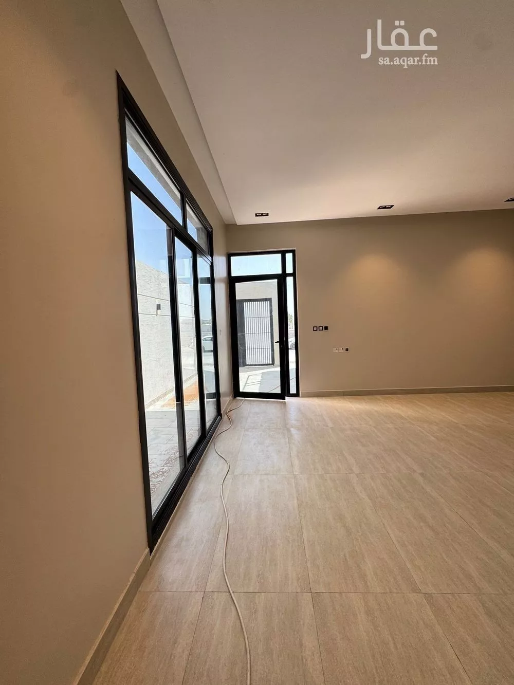 5 bedroom villa in Al Rimal 10