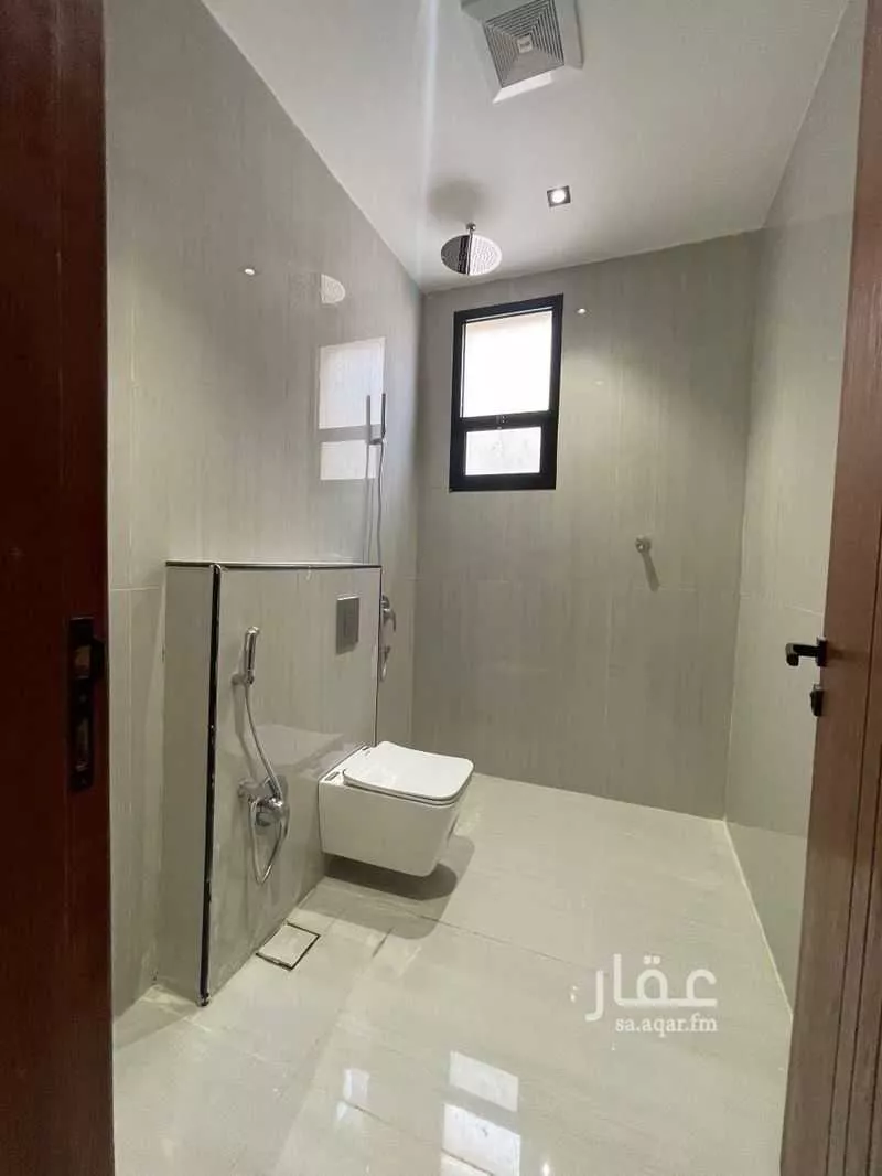 فيلا 6 غرف في الجنادرية 11