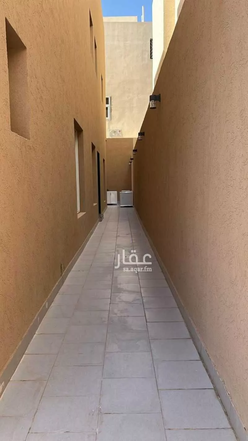 فيلا 8 غرف في العارض 6