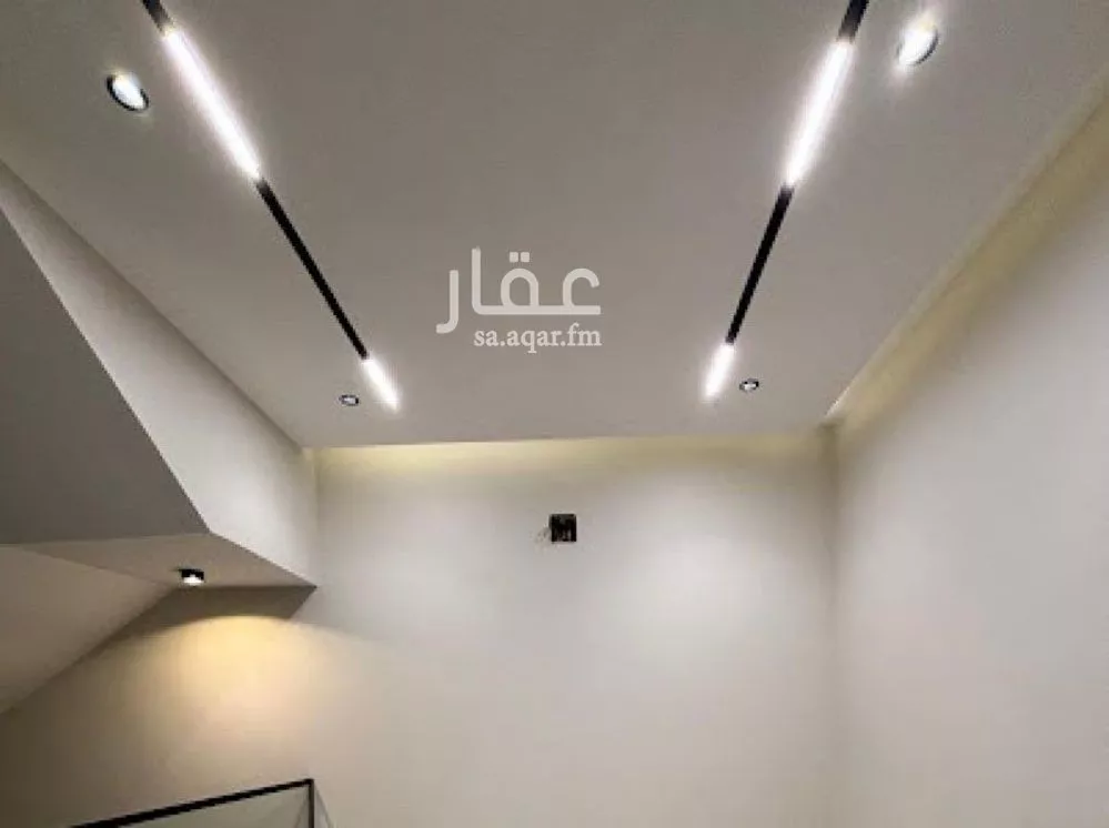 5 bedroom villa in Al Mahdiyyah 14