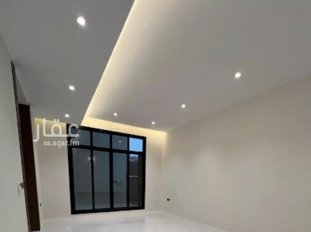 6 bedroom villa in Al Mahdiyyah 3