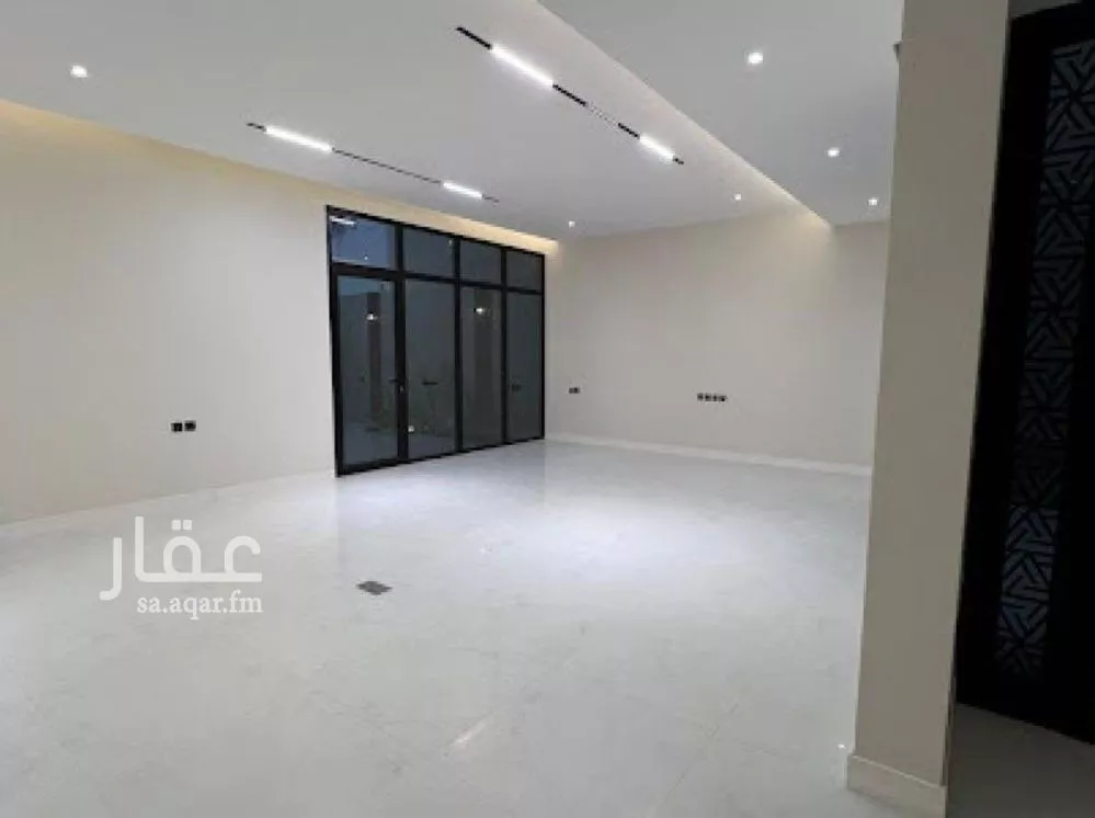 6 bedroom villa in Al Mahdiyyah 6