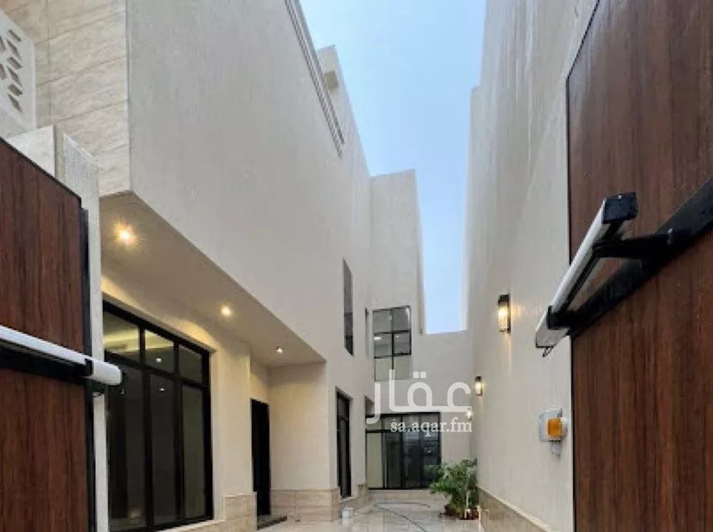 6 bedroom villa in Al Mahdiyyah 9
