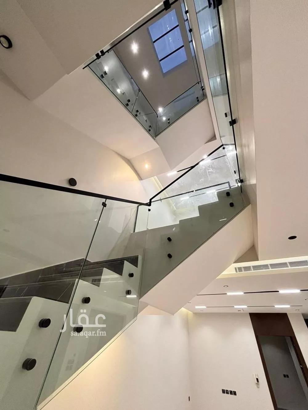 5 bedroom villa in Al Mahdiyyah 19