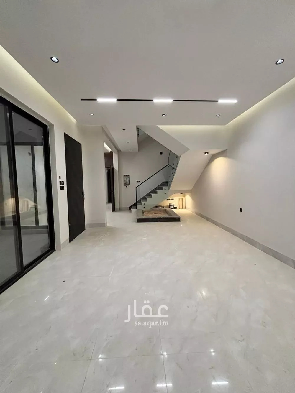 5 bedroom villa in Al Mahdiyyah 3