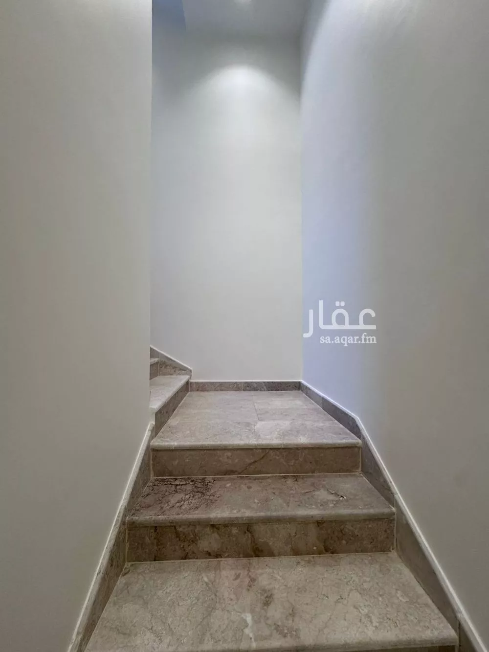 فيلا 5 غرف في المهدية 7