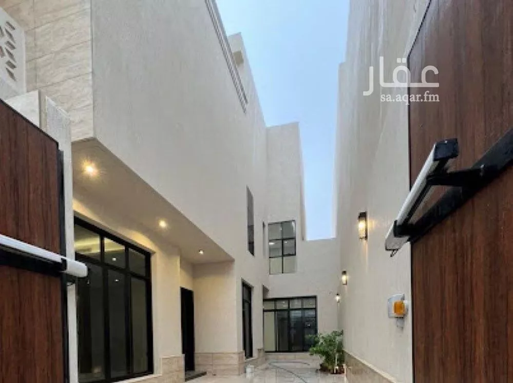 فيلا 6 غرف في المهدية 9