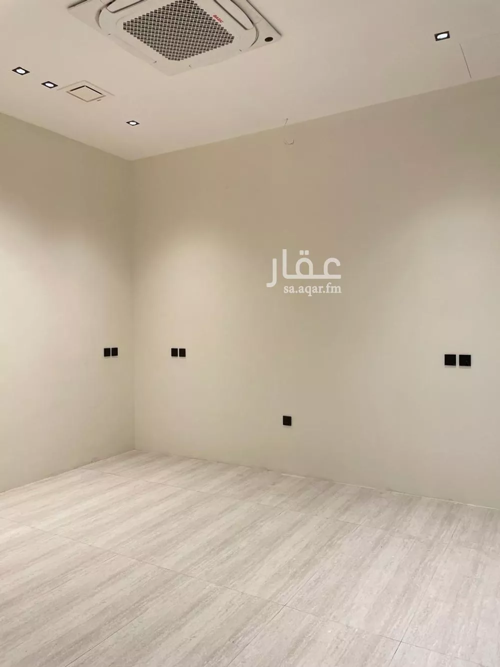 فيلا 6 غرف في المهدية 10