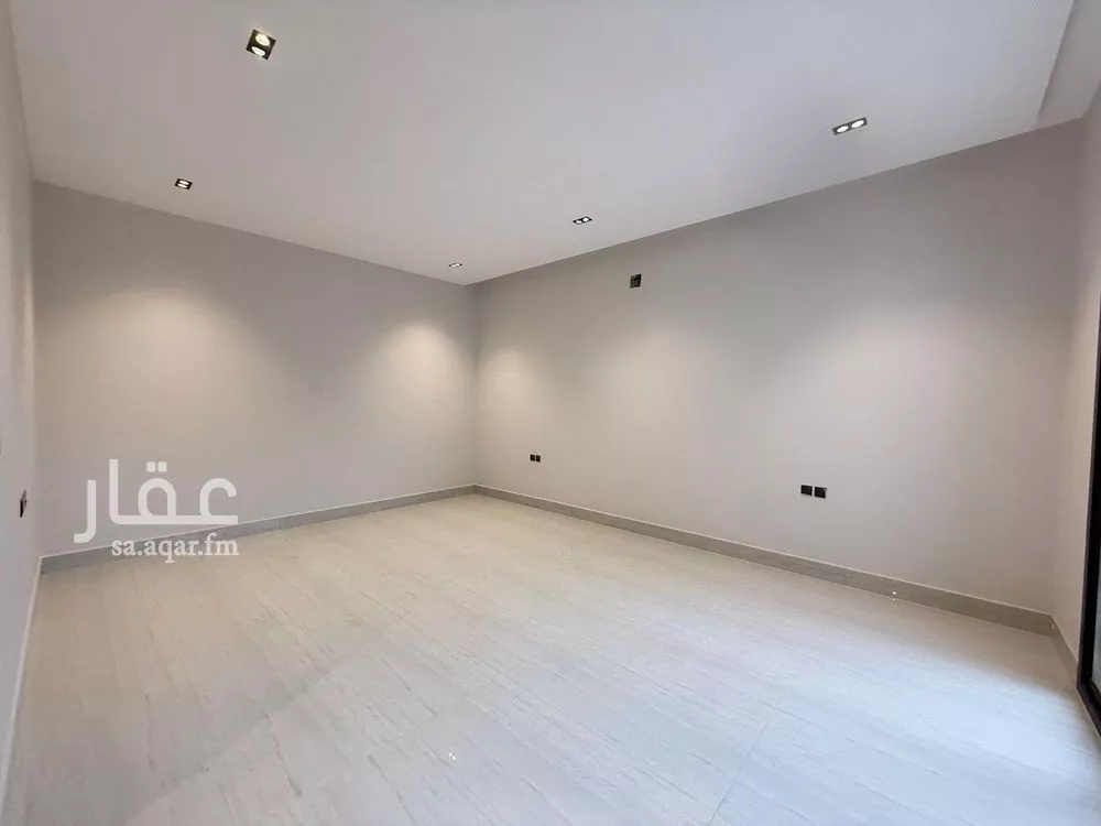 6 bedroom villa in Al Mahdiyyah 16