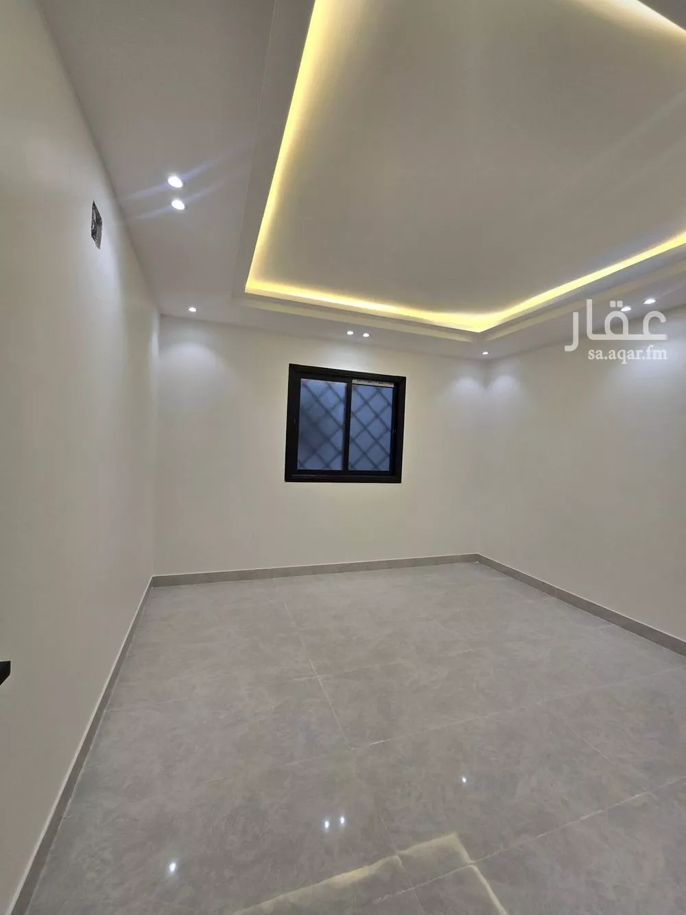 فيلا 4 غرف في بدر 8