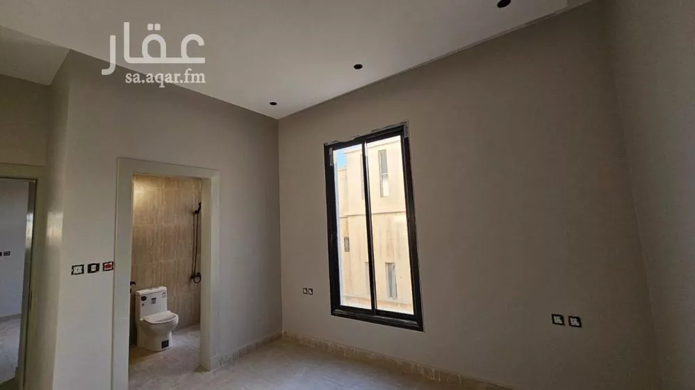 5 bedroom villa in King Faisal 8