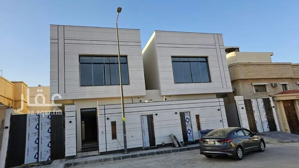 5 bedroom villa in King Faisal 9