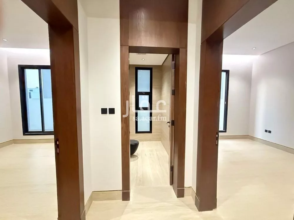 5 bedroom villa in Al Mahdiyyah 8