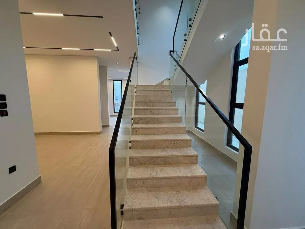 6 bedroom villa in Al Mahdiyyah 27