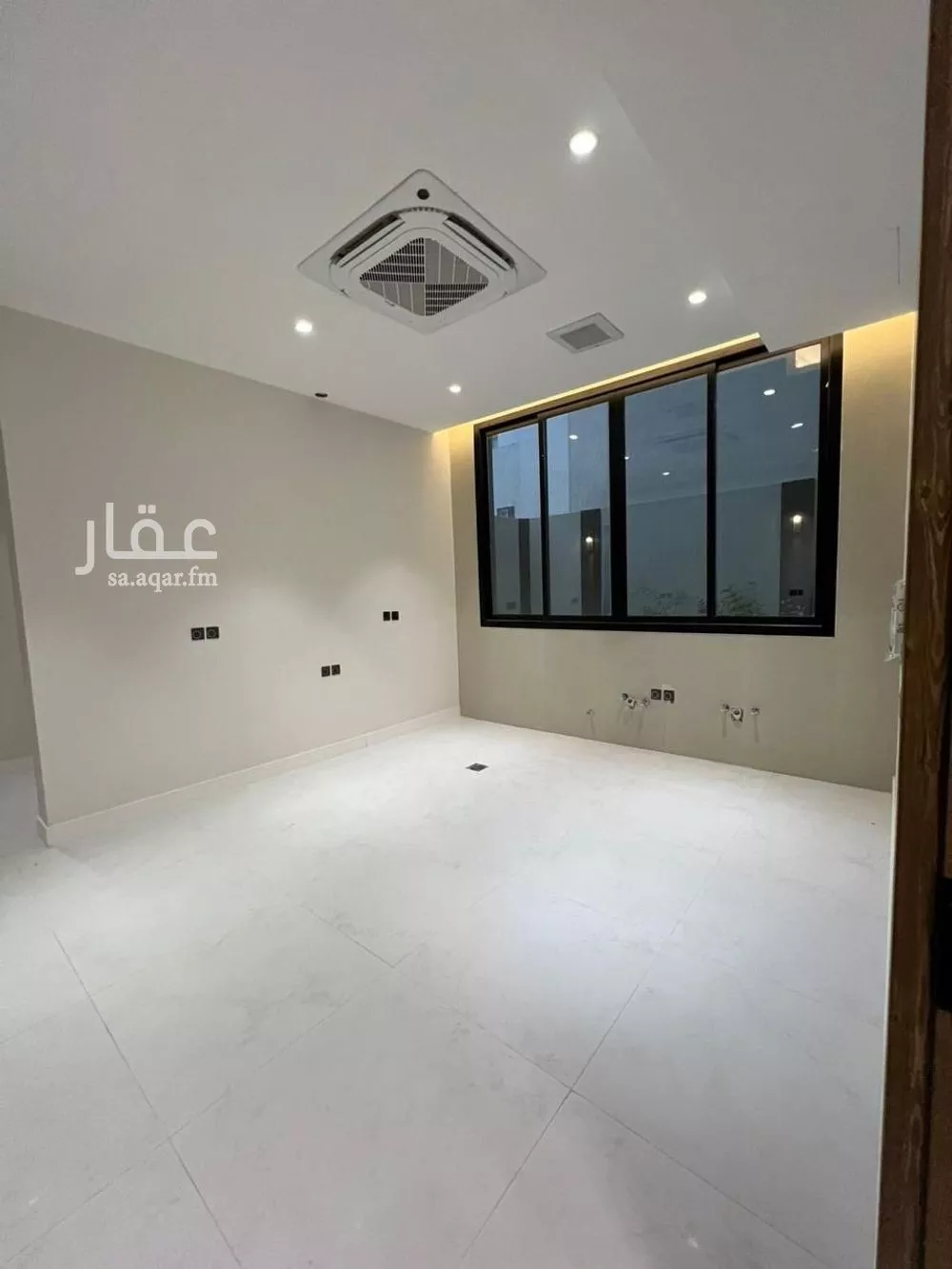 6 bedroom villa in Al Mahdiyyah 4