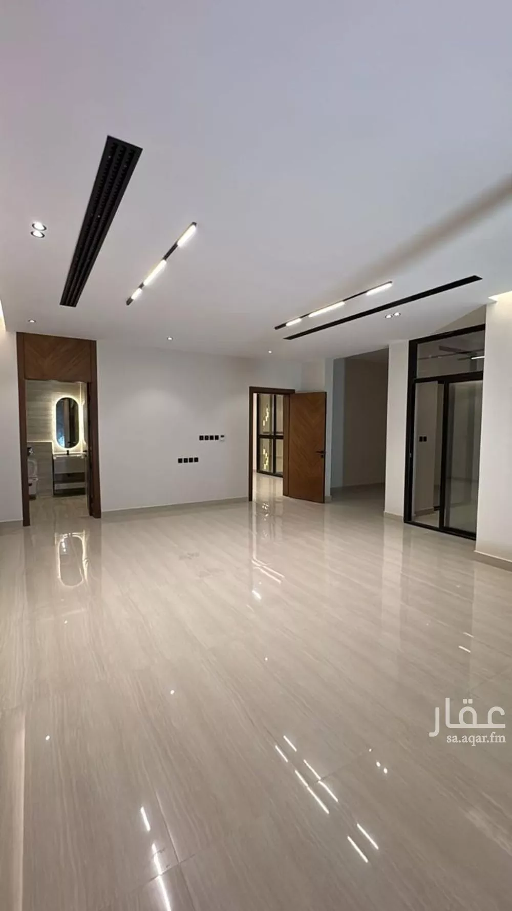 5 bedroom villa in Al Mahdiyyah 2