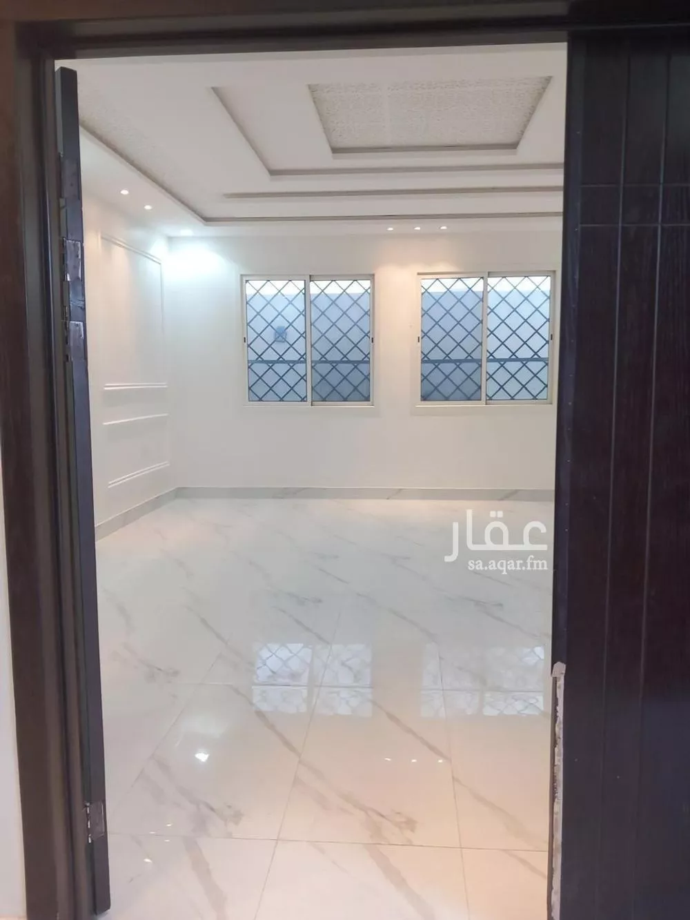 فيلا 5 غرف في ظهرة لبن 9