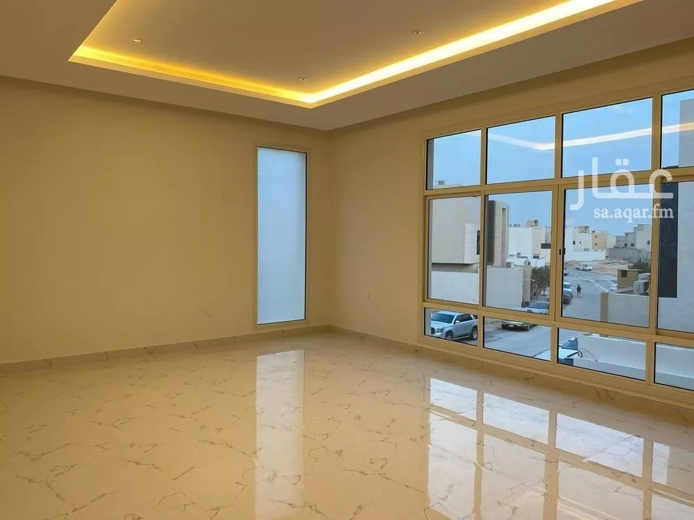 6 bedroom villa in Al Mahdiyyah 11