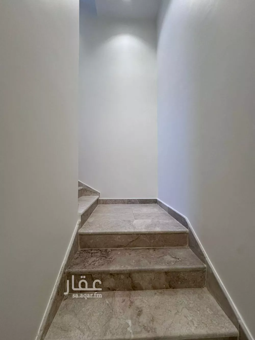 فيلا 5 غرف في المهدية 12