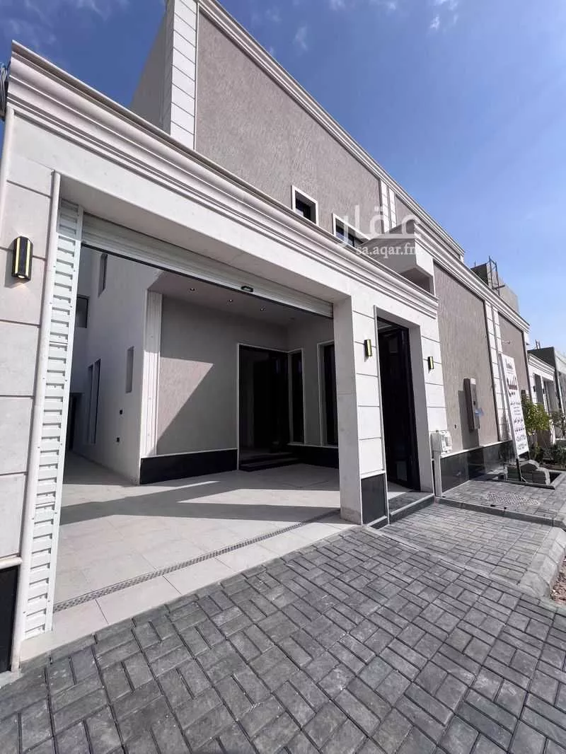 6 bedroom villa in Al Farouq 2