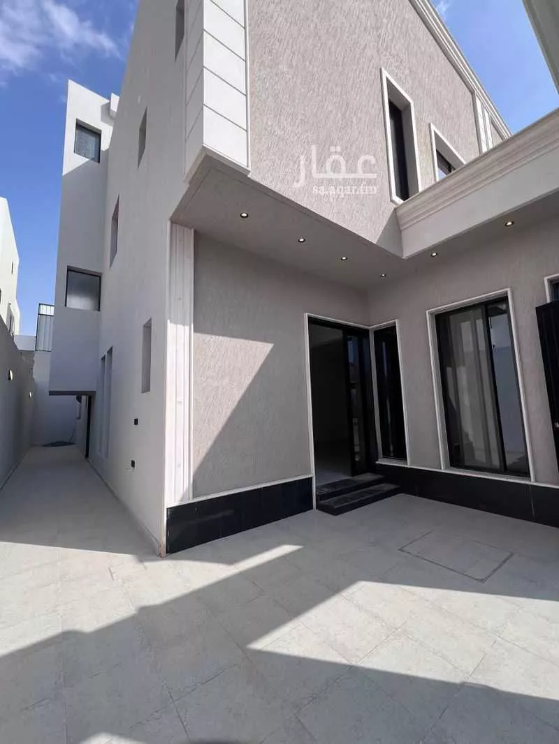 6 bedroom villa in Al Farouq 5