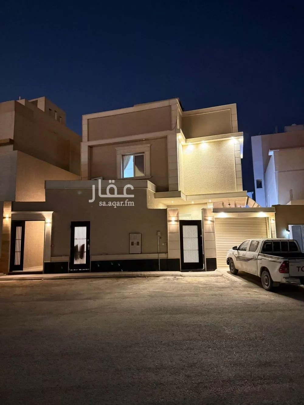 فيلا 7 غرف في الشرق 3
