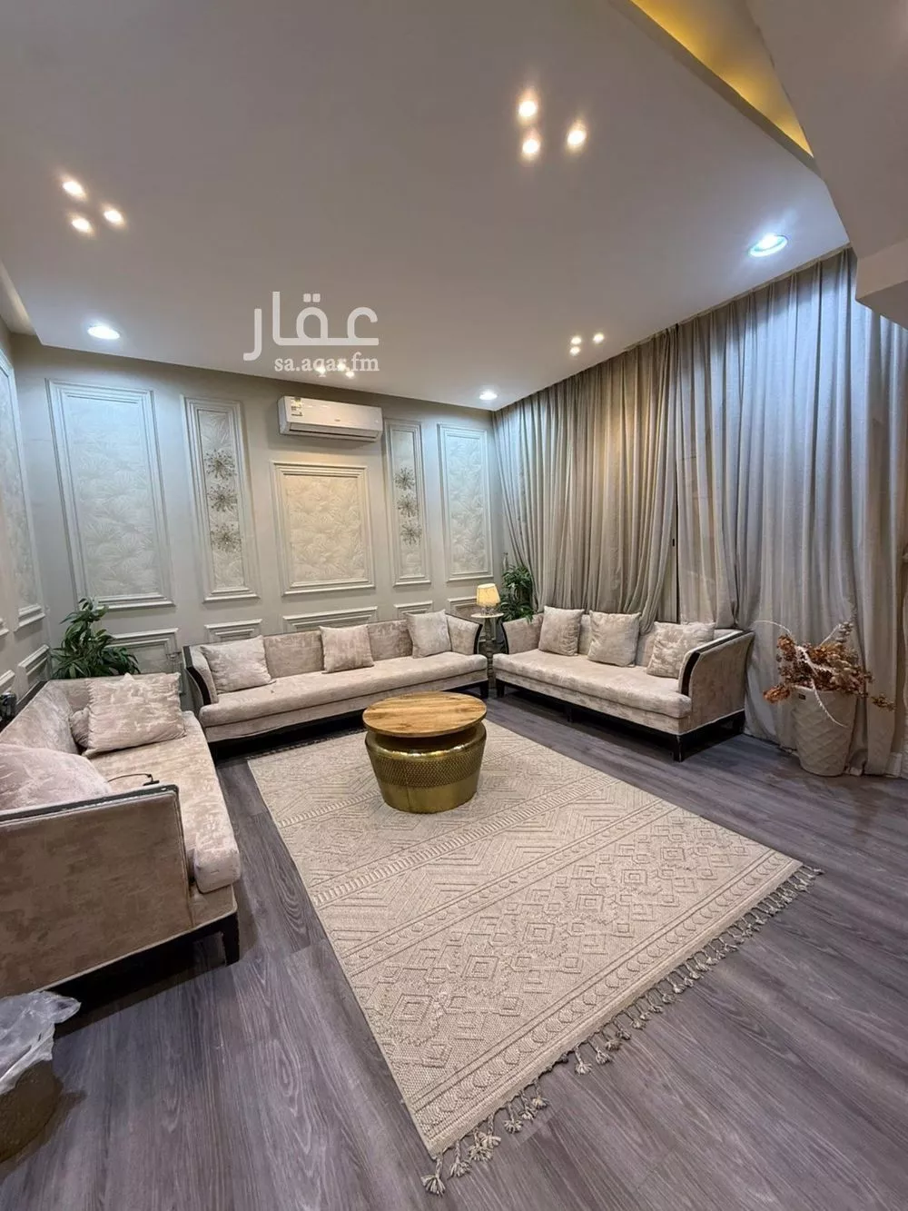 فيلا 7 غرف في الشرق 5